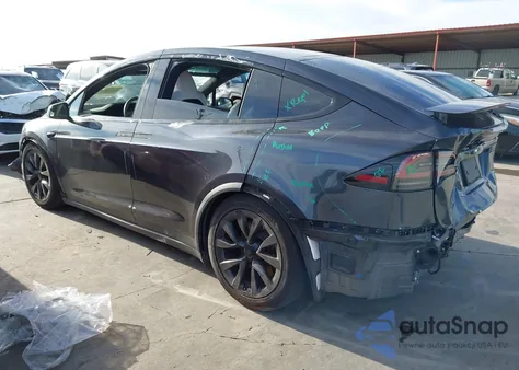 2025 Tesla Model X Long Range z USA, uszkodzony, nr VIN 7SAXCBE5XSF462160